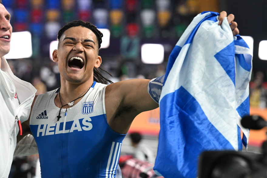 Eυρωπαϊκό πρωτάθλημα κλειστού στίβου: Η απονομή του αργυρού μεταλλίου στον Καραλή