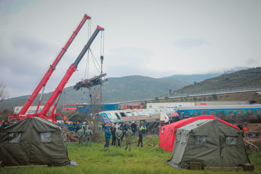 O μοιραίος σταθμάρχης - Η αλυσίδα των λαθών που οδήγησε στη μεγαλύτερη σιδηροδρομική τραγωδία