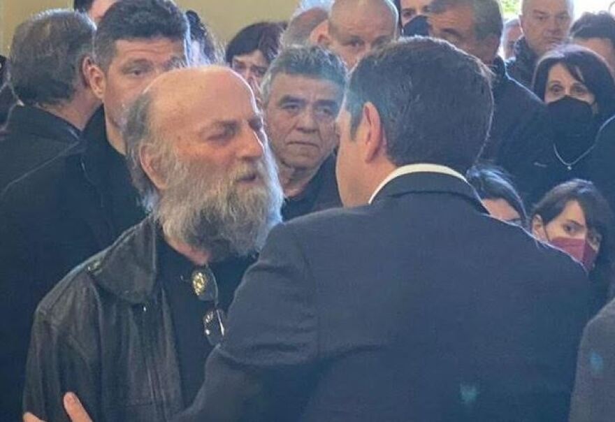 Σύγκρουση τρένων στα Τέμπη - Αλέξης Τσίπρας: Παρών στην κηδεία της 28χρονης Ελπίδας στην Αταλάντη