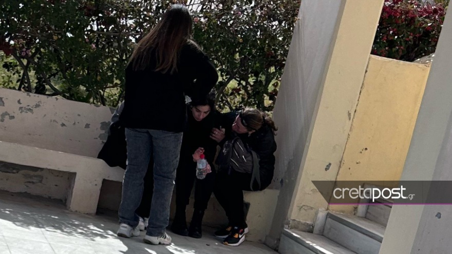 Σύγκρουση τρένων στη Λάρισα: Σπαραγμός στις κηδείες των θυμάτων