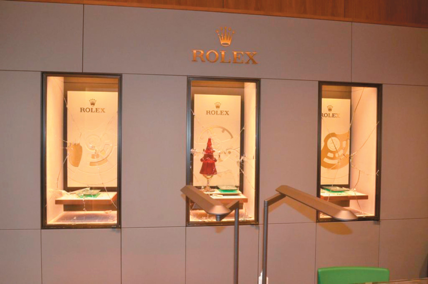Ληστεία Rolex: Κάμερες, λάθη και DNA πρόδωσαν τους «Ροζ Πάνθηρες»