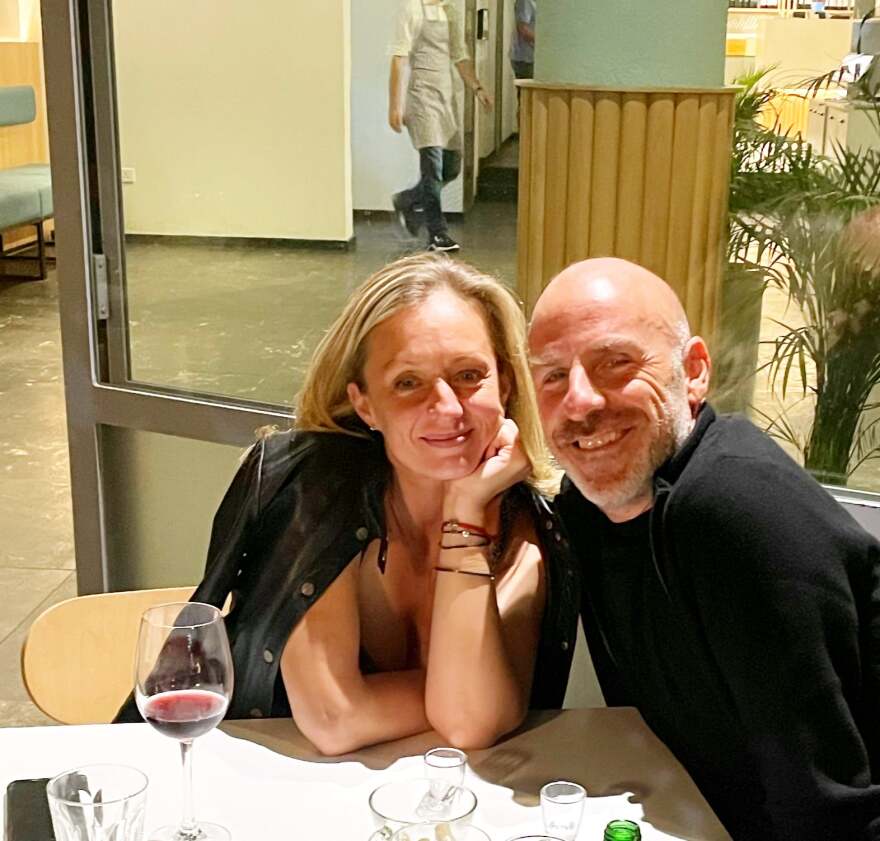 Στέφανος Ξενάκης: Από γκουρού της αυτοβελτίωσης και συγγραφέας των best seller στη σύλληψη για χρέη