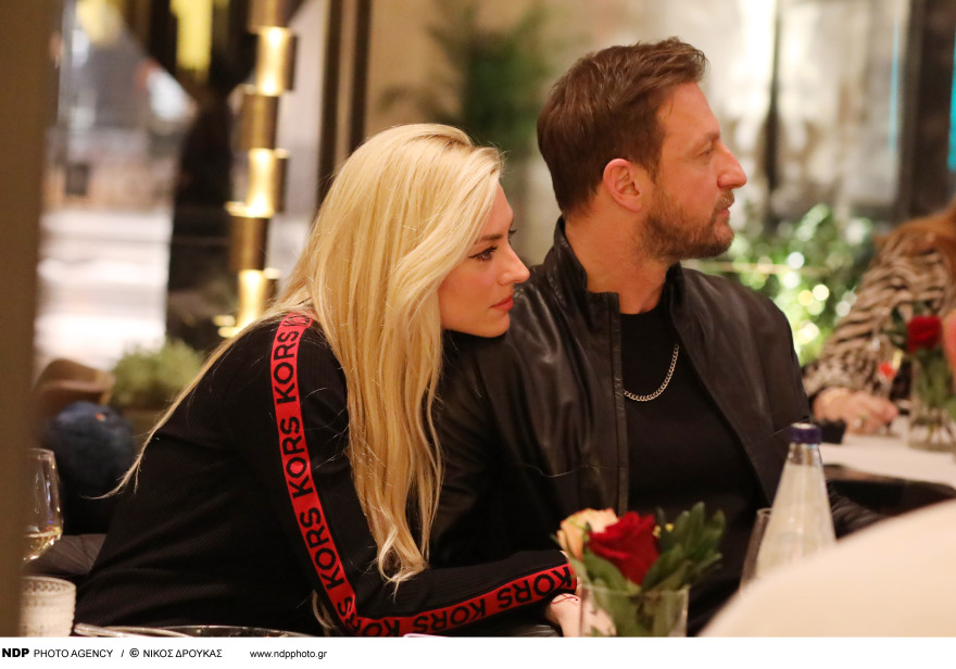 Κώστας Καραφώτης: Φωτογραφίες από την πρώτη του εμφάνιση με τη σύντροφό του, Κάτια Μάνου