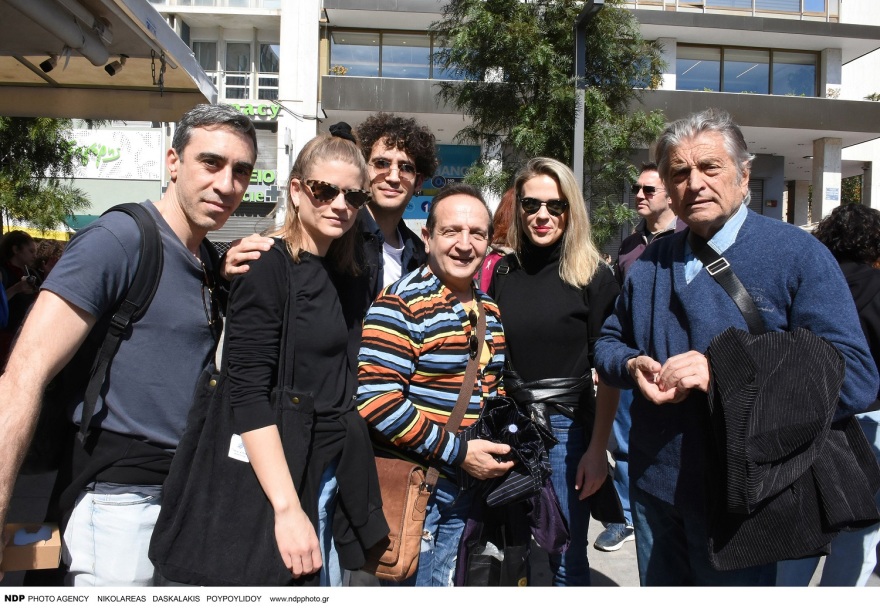 Πορεία για τα Τέμπη: Οι Έλληνες ηθοποιοί στο συλλαλητήριο - Δείτε φωτογραφίες και βίντεο