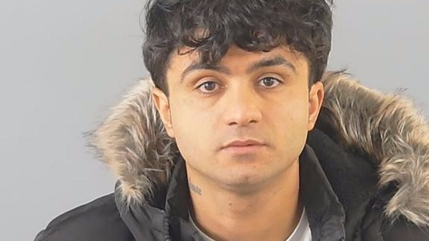 Βρετανία: Ιρακινός επιτέθηκε με μαχαίρι σε φοιτητή επειδή ήθελε να απελαθεί - Δείτε βίντεο