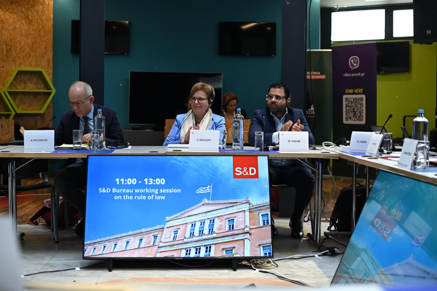 Ευρωπαίοι Σοσιαλιστές - Βενιζέλος: Όλοι οι πολίτες απαιτούν να διερευνηθεί το δυστύχημα από ανεξάρτητες επιτροπές