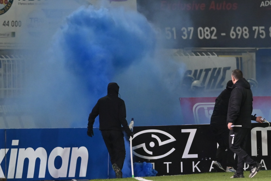 Ατρόμητος - Παναθηναϊκός: Προσωρινή  διακοπή λόγω επεισοδίων στο Περιστέρι!