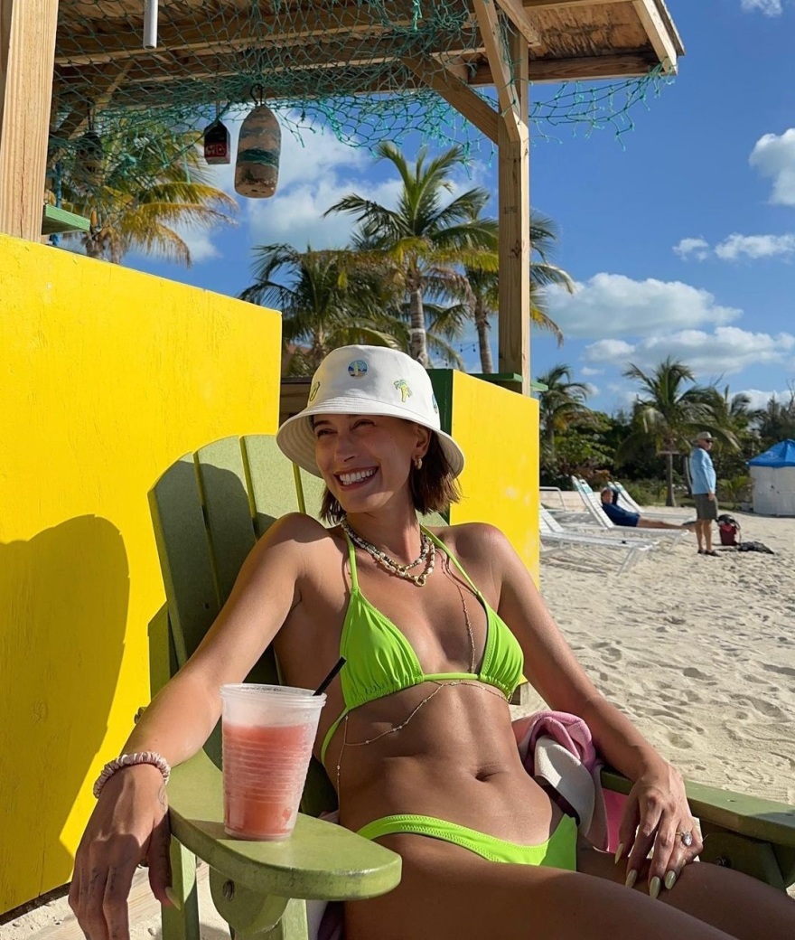 Χέιλι Μπίμπερ: Είναι έτοιμη για το καλοκαίρι