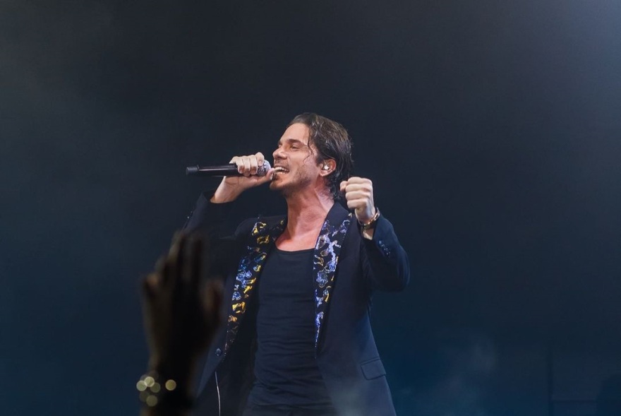 Σιαμπάνη-Σταθοκωστόπουλος: Ο Νίκος Οικονομόπουλος θα βαφτίσει τον γιο τους