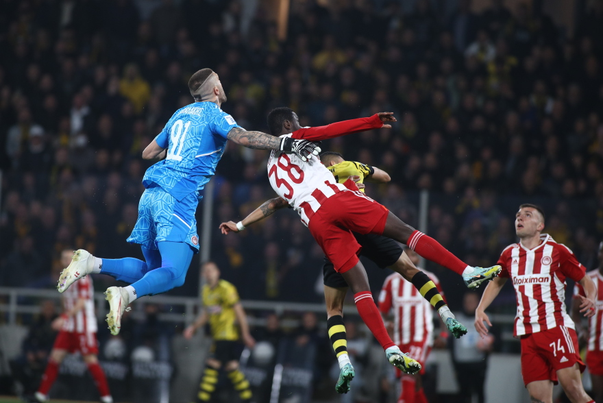 Super League 1, ΑΕΚ-Ολυμπιακός 1-3: Ερυθρόλευκο πάρτι -  Δείτε τα γκολ 