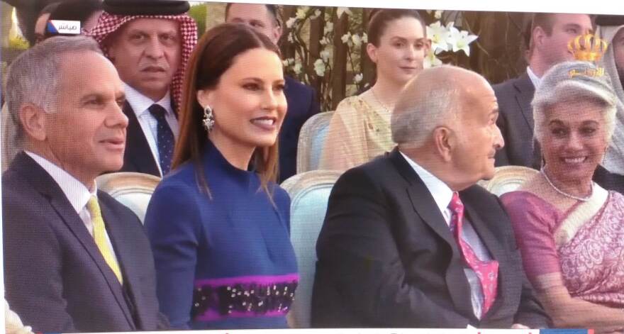 Ιορδανία: Η βασιλική τιάρα, το πρωτόκολλο και οι στιγμές που ξεχώρισαν στον γάμο της πριγκίπισσας 