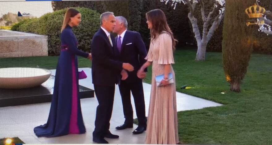 Ιορδανία: Η βασιλική τιάρα, το πρωτόκολλο και οι στιγμές που ξεχώρισαν στον γάμο της πριγκίπισσας 