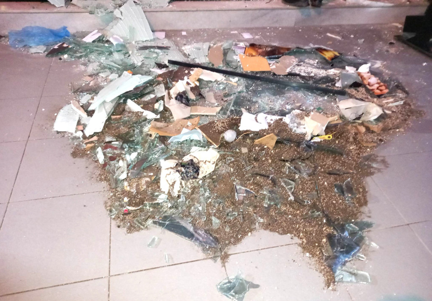 Νέα Ερυθραία: Ισοπεδώθηκε παντοπωλείο μετά την ισχυρή έκρηξη - Δείτε βίντεο