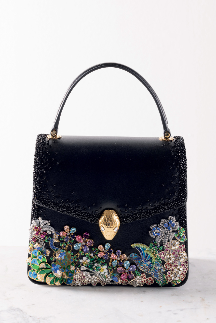 Μαίρη Κατράντζου: Οι τσάντες του παραδείσου για τον Bvlgari