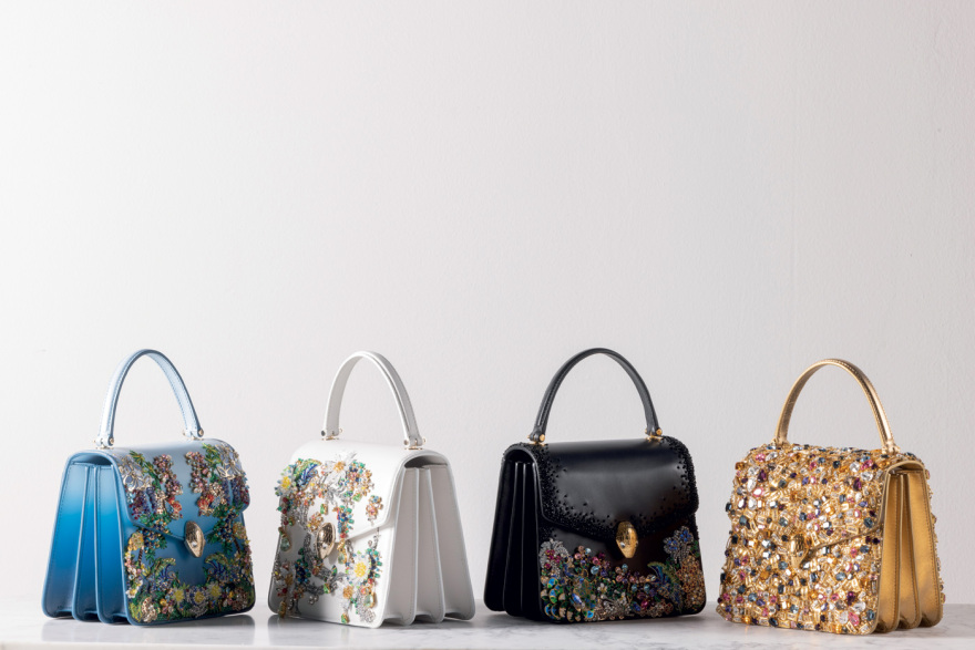 Μαίρη Κατράντζου: Οι τσάντες του παραδείσου για τον Bvlgari