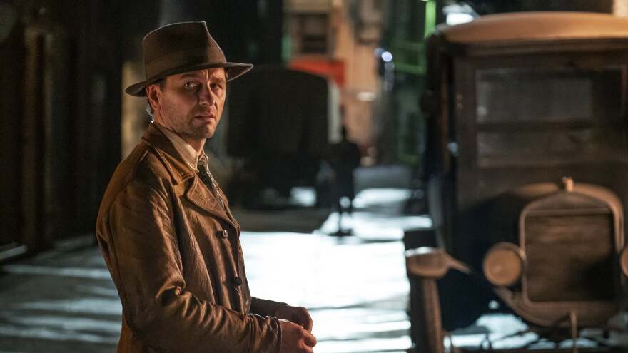 Οι σειρές που κάνουν πρεμιέρα στις οθόνες μας τον Μάρτιο