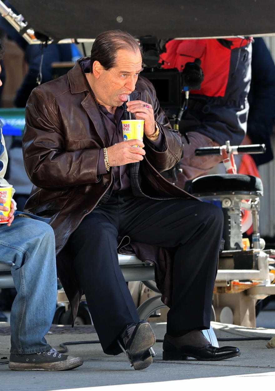 Κόλιν Φάρελ: Δείτε φωτογραφίες του ηθοποιού στα γυρίσματα της σειράς «The Penguin»