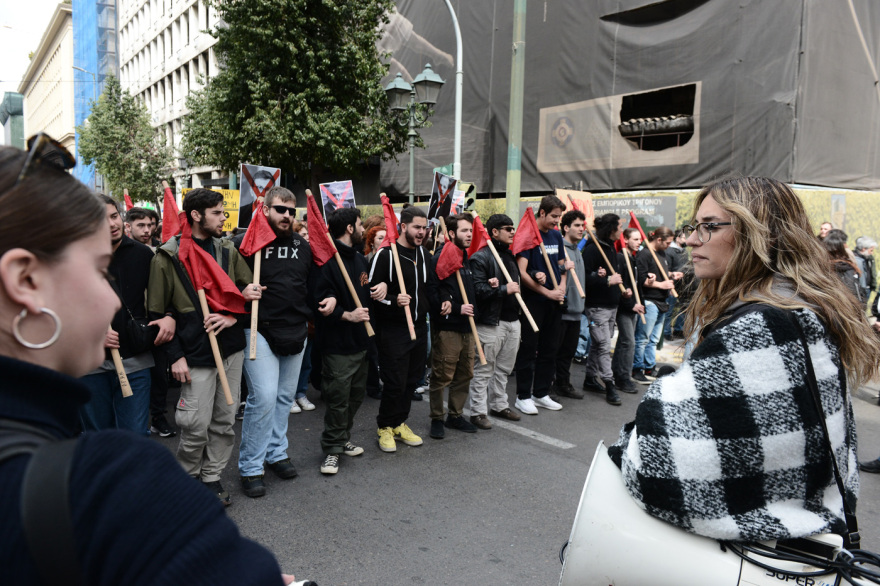 Απεργία σήμερα: Μαζική διαμαρτυρία και επεισόδια στο κέντρο της Αθήνας για τα Τέμπη - Ποιοι απεργούν σήμερα