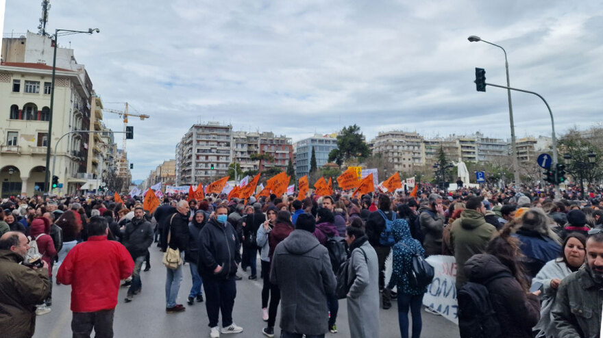 Απεργία: Συγκεντρώσεις σε Θεσσαλονίκη, Πάτρα και Κρήτη για τη σύγκρουση τρένων στα Τέμπη