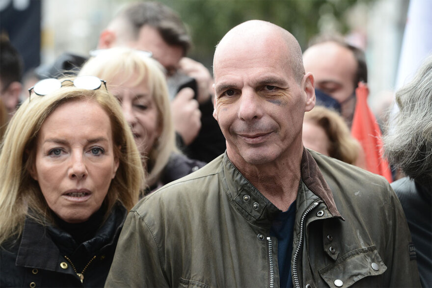 Απεργία σήμερα: Μαζική διαμαρτυρία και επεισόδια στο κέντρο της Αθήνας για τα Τέμπη - Ποιοι απεργούν σήμερα