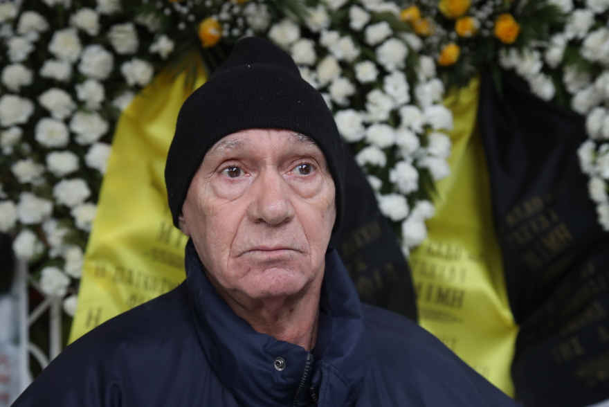 Μίμης Παπαϊωάννου: Το τελευταίο «αντίο» στη Νέα Φιλαδέλφεια - «Αχ ρε Μίμη...» αναστέναξε ο Αντωνιάδης