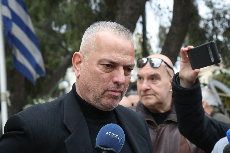 Μίμης Παπαϊωάννου: Το τελευταίο «αντίο» στη Νέα Φιλαδέλφεια - «Αχ ρε Μίμη...» αναστέναξε ο Αντωνιάδης