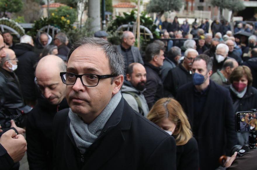 Μίμης Παπαϊωάννου: Το τελευταίο «αντίο» στη Νέα Φιλαδέλφεια - «Αχ ρε Μίμη...» αναστέναξε ο Αντωνιάδης