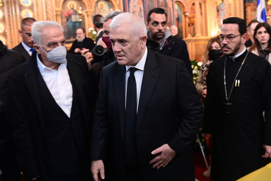 Μίμης Παπαϊωάννου: Το τελευταίο «αντίο» στη Νέα Φιλαδέλφεια - «Αχ ρε Μίμη...» αναστέναξε ο Αντωνιάδης