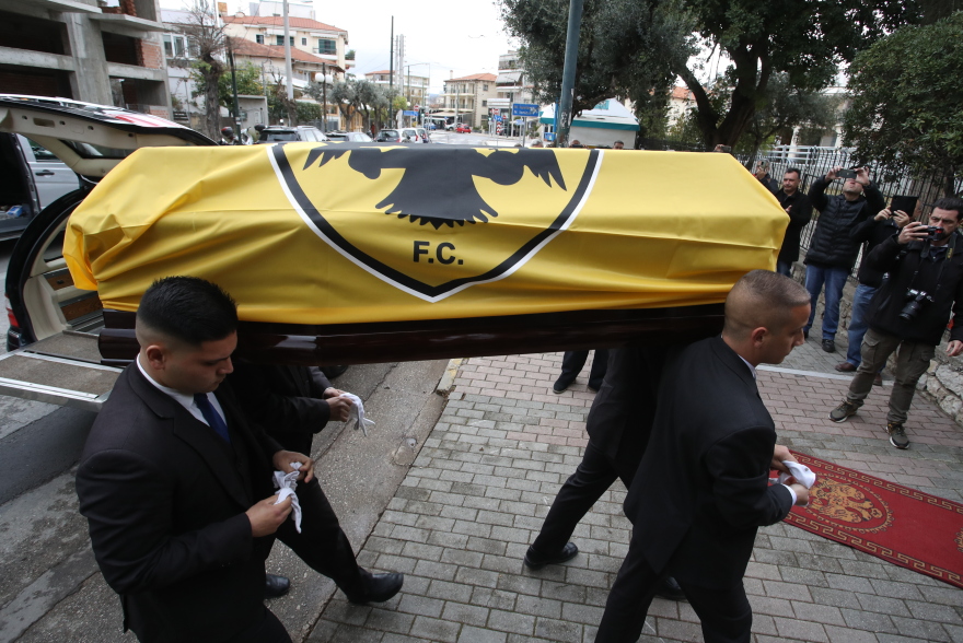 Μίμης Παπαϊωάννου: Το τελευταίο «αντίο» στη Νέα Φιλαδέλφεια - «Αχ ρε Μίμη...» αναστέναξε ο Αντωνιάδης