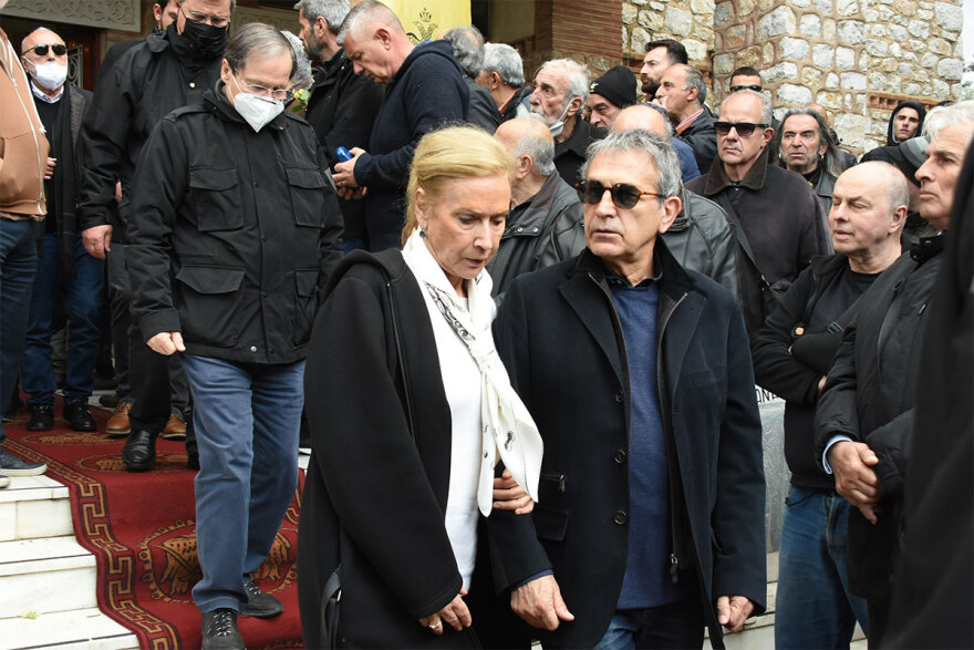 Μίμης Παπαϊωάννου: Το τελευταίο «αντίο» στη Νέα Φιλαδέλφεια - «Αχ ρε Μίμη...» αναστέναξε ο Αντωνιάδης