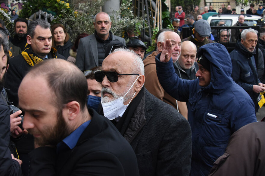 Μίμης Παπαϊωάννου: Το τελευταίο «αντίο» στη Νέα Φιλαδέλφεια - «Αχ ρε Μίμη...» αναστέναξε ο Αντωνιάδης