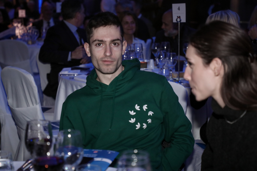 Μίλτος Τεντόγλου: Το χρυσό παιδί του ελληνικού στίβου έκλεισε τα 25! 