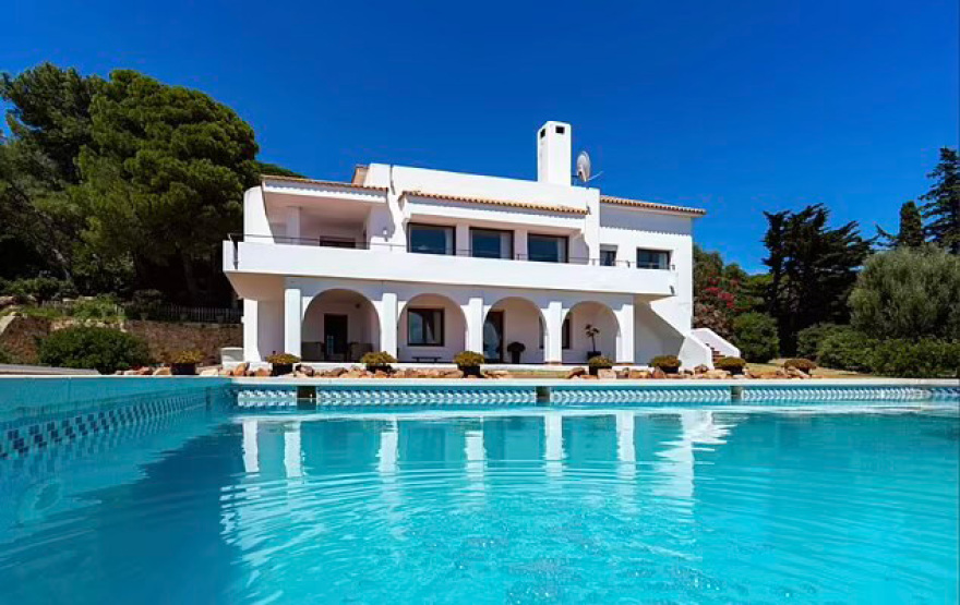 Κένεθ Νόιε: Από τη ληστεία του αιώνα με λεία 26 εκατ. λίρες, στην αναζήτηση ενοικιαστή βίλας στην Ισπανία