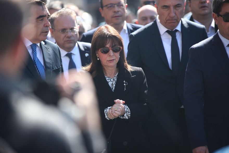 Σακελλαροπούλου: Τιμάμε τα θύματα του ναζισμού, του φασισμού, του αντισημιτισμού