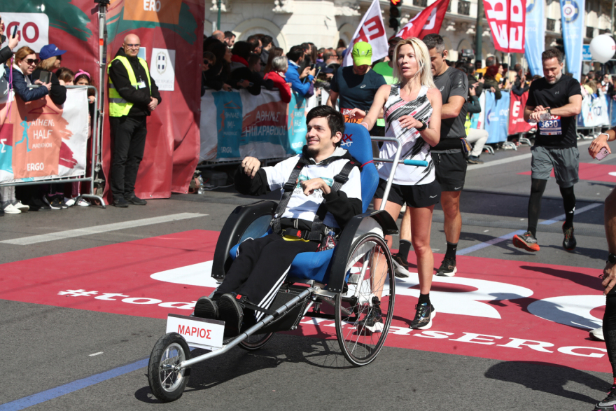 Ημιμαραθώνιος Αθήνας: 23 φωτογραφίες, 8 βίντεο και οι μεγάλοι νικητές