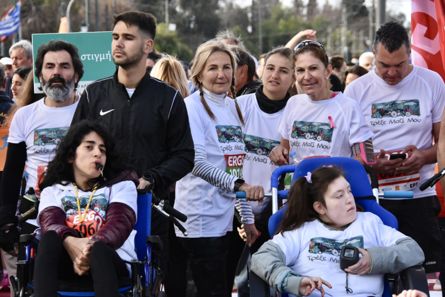 Ημιμαραθώνιος Αθήνας: 23 φωτογραφίες, 8 βίντεο και οι μεγάλοι νικητές