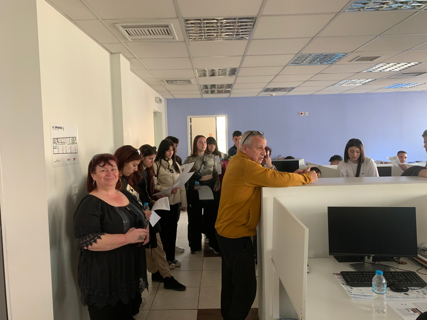 Το 2ο Λύκειο Κοζάνης «τύπωσε» το δικό του Πρώτο Θέμα