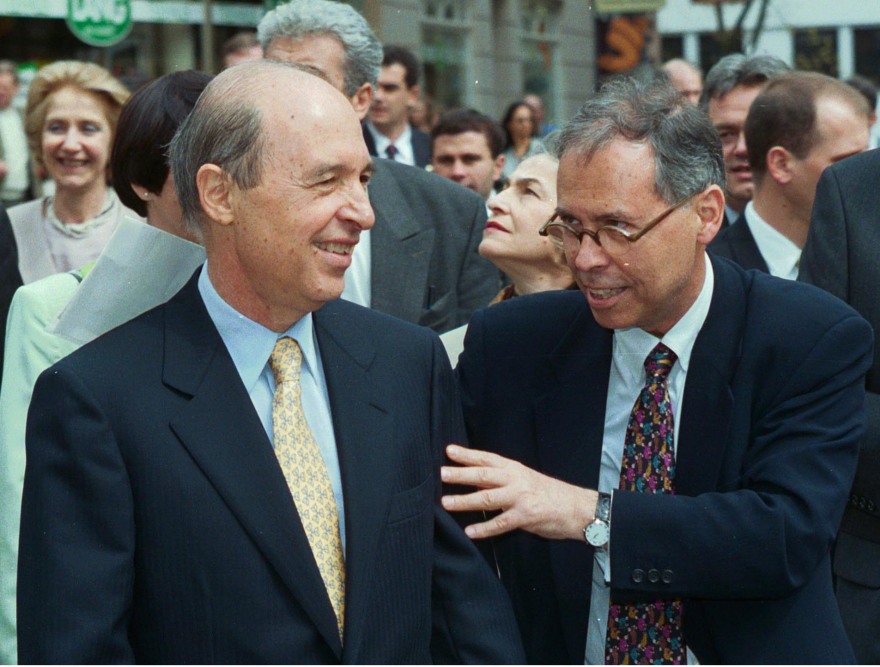 Πέθανε ο καθηγητής Σπύρος Σημίτης