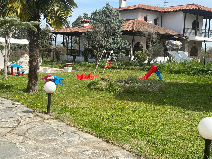 Θεσσαλονίκη: Ο απόστρατος είχε προσπαθήσει να πνίξει τη μητέρα των διδύμων, λέει η θεία της