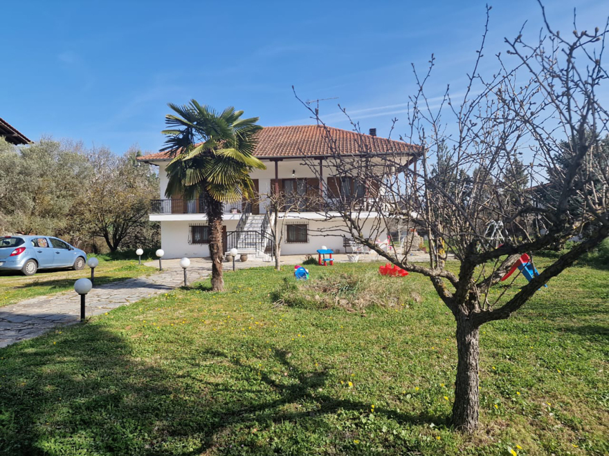 Θεσσαλονίκη: Ο απόστρατος είχε προσπαθήσει να πνίξει τη μητέρα των διδύμων, λέει η θεία της