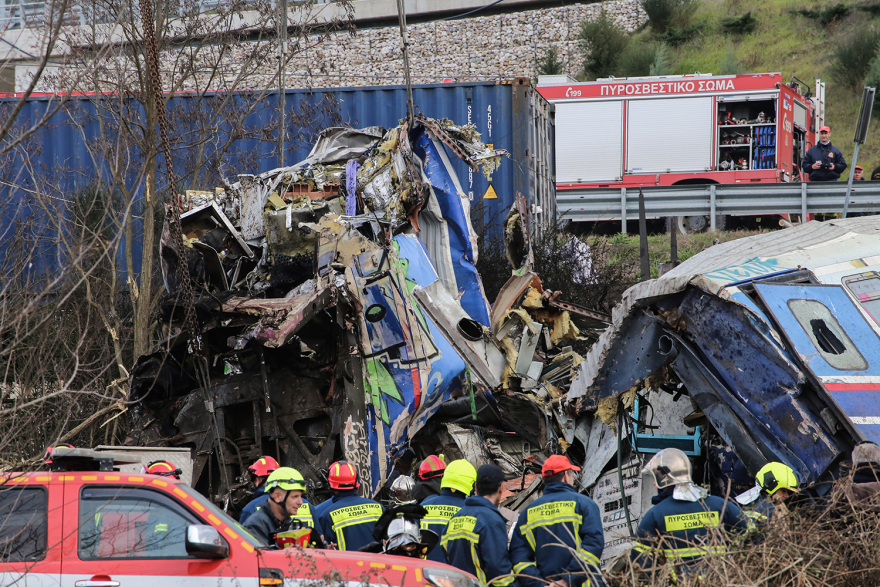 Οι σταθμάρχες της συμφοράς: Τα ρίχνουν ο ένας στον άλλον και όλοι μαζί στους προηγούμενους
