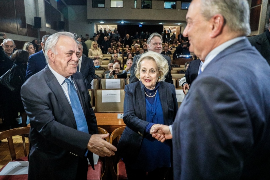 Παρουσία Καραμανλή η παρουσίαση βιβλίου του Γιώργου Χαρβαλιά - Δείτε φωτογραφίες