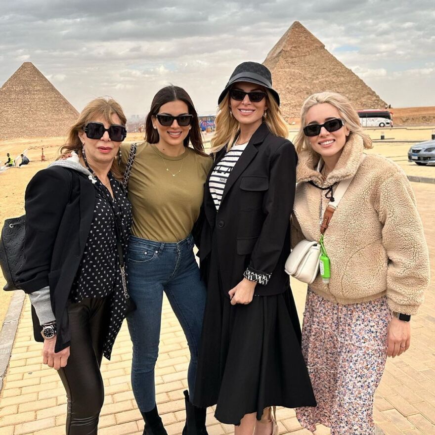 Καλομοίρα: Το φωτογραφικό άλμπουμ της από το ταξίδι στο Κάιρο για το πάρτι της Χρουσαλά