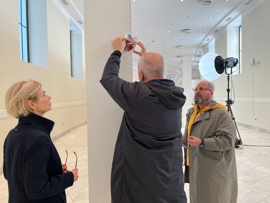 Ο καλλιτέχνης Έντι Ράμα - Η έκθεση «Improvisations» με τα έργα του στο Ζάππειο Μέγαρο (φωτογραφίες)