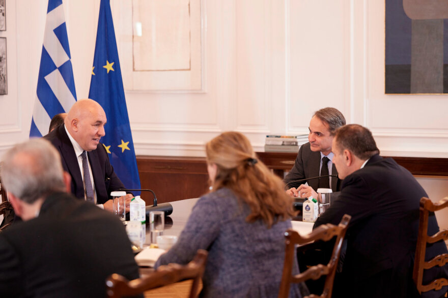 Μητσοτάκης: Συναντήθηκε με τον Ιταλό υπουργό Άμυνας - Δείτε φωτογραφίες