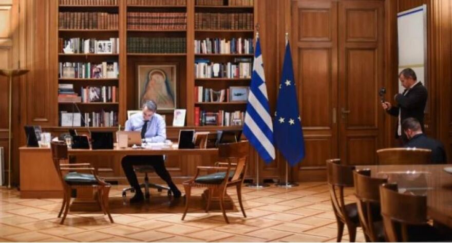 Ο Μητσοτάκης απόψε στους «Πρωταγωνιστές»: Μάιο οι κάλπες, επαναδιαπραγμάτευση για τα τρένα