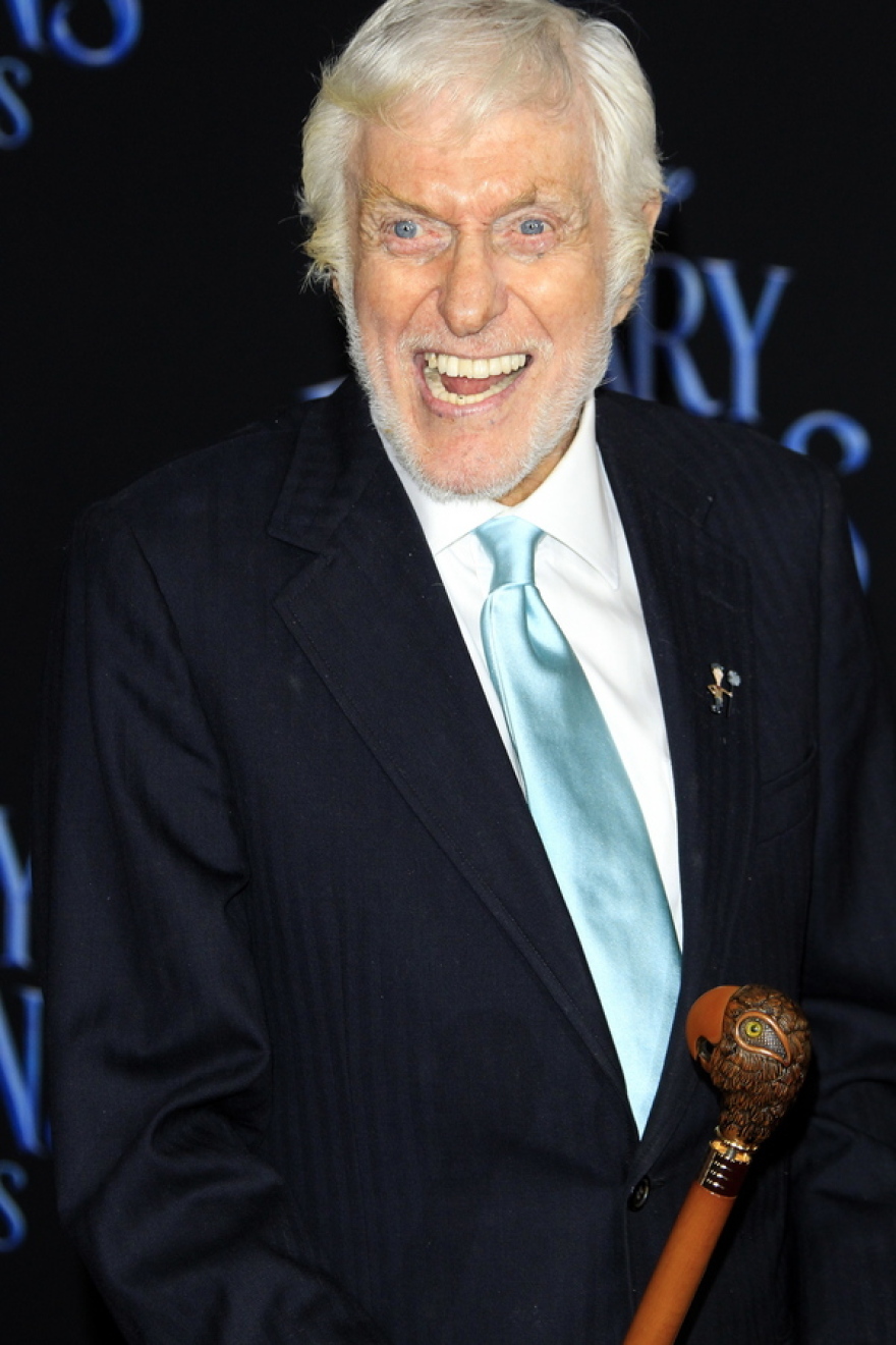 Ντικ Βαν Ντάικ: Τροχαίο για τον 97χρονο σταρ - Ζητούν να ξαναδώσει εξετάσεις για δίπλωμα οδήγησης