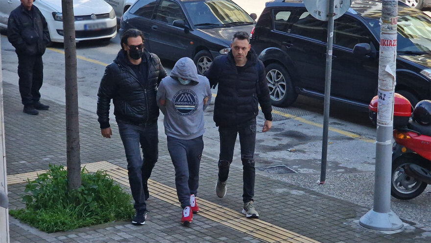 Θεσσαλονίκη: Προφυλακίστηκε ο 62χρονος που προσπάθησε να σκοτώσει τα παιδιά του με υγραέριο 