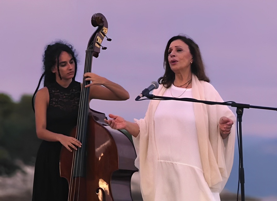 Χάρις Αλεξίου για Maestro: «Μου τηλεφωνούν και μου στέλνουν μηνύματα από τα 4 σημεία του πλανήτη»