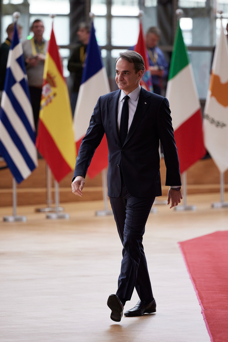 Μητσοτάκης: Η επενδυτική βαθμίδα θα μειώσει το κόστος δανεισμού - Προστατευμένες οι καταθέσεις 